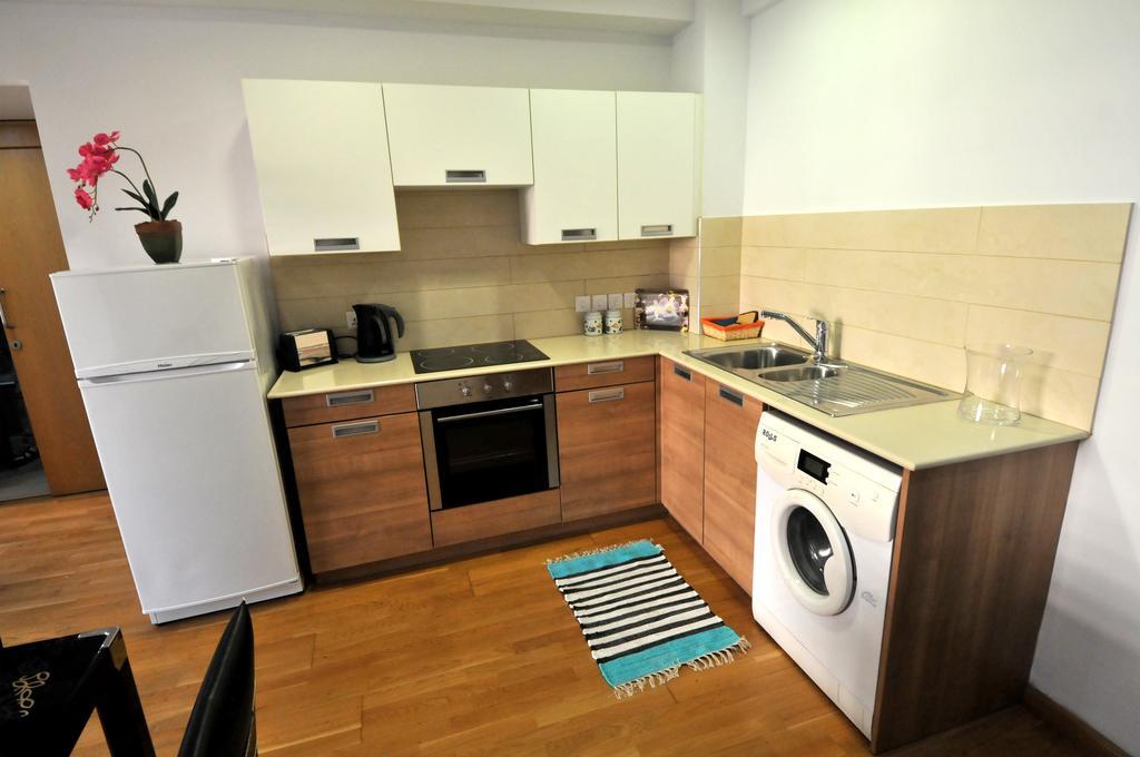 Ithaki Phinikoudes Apartment No. 105 ラルナカ 部屋 写真