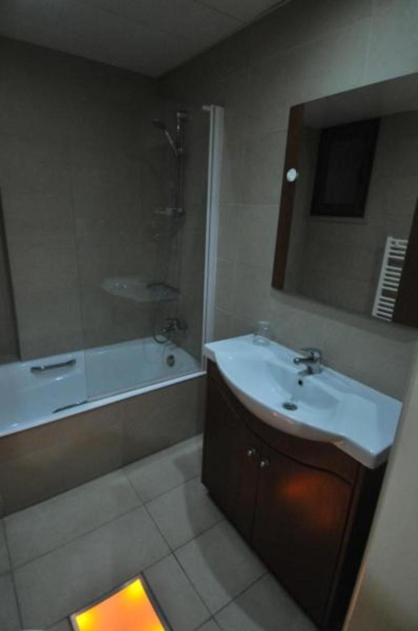 Ithaki Phinikoudes Apartment No. 105 ラルナカ エクステリア 写真